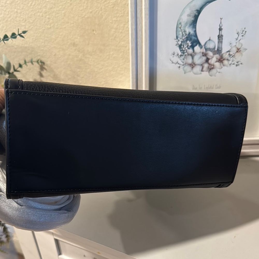 Michael Kors Flap Black Handbag - Picture 6 of 10